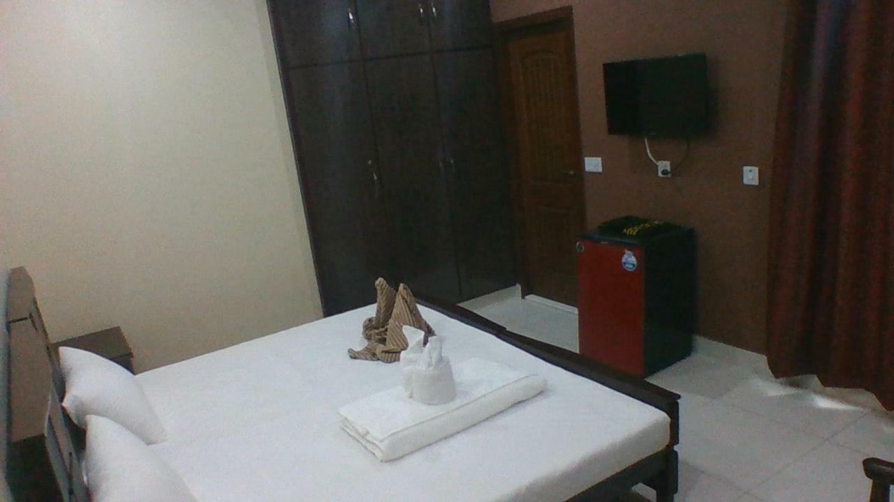 Red Roof Hotel Sahiwal Exterior foto