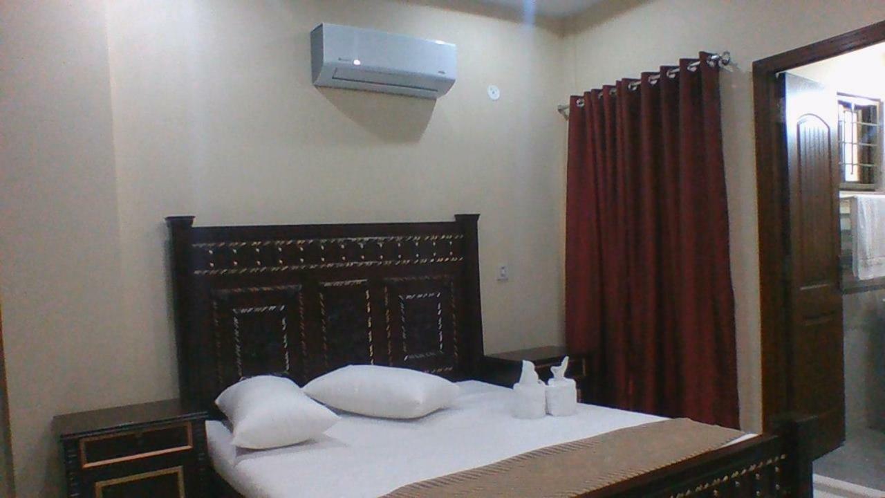 Red Roof Hotel Sahiwal Exterior foto